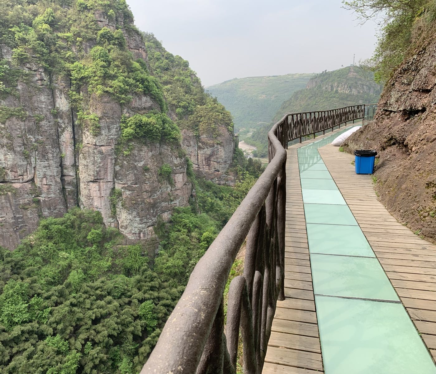 玻璃桥景区 玻璃桥景区
